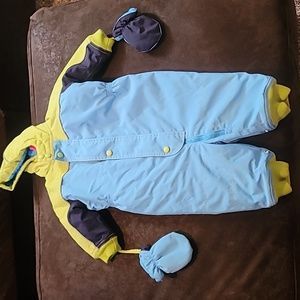 Snowsuit with gloves